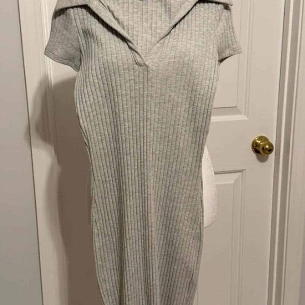 H&M Women's Ribbed Collared Dress